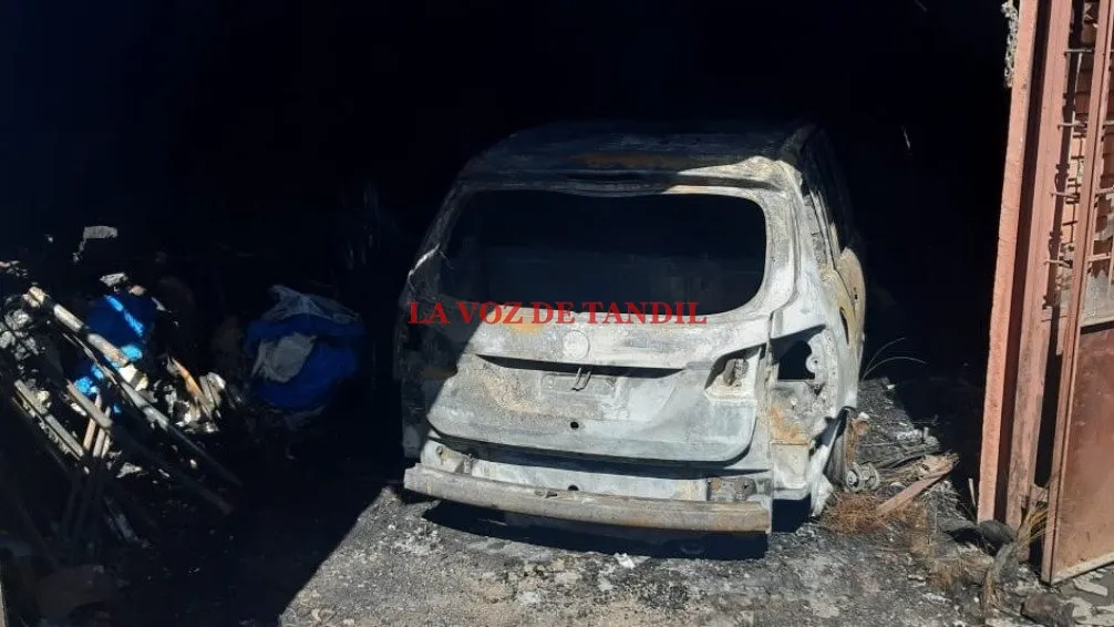 Pérdidas totales en un galpón tras voraz incendio